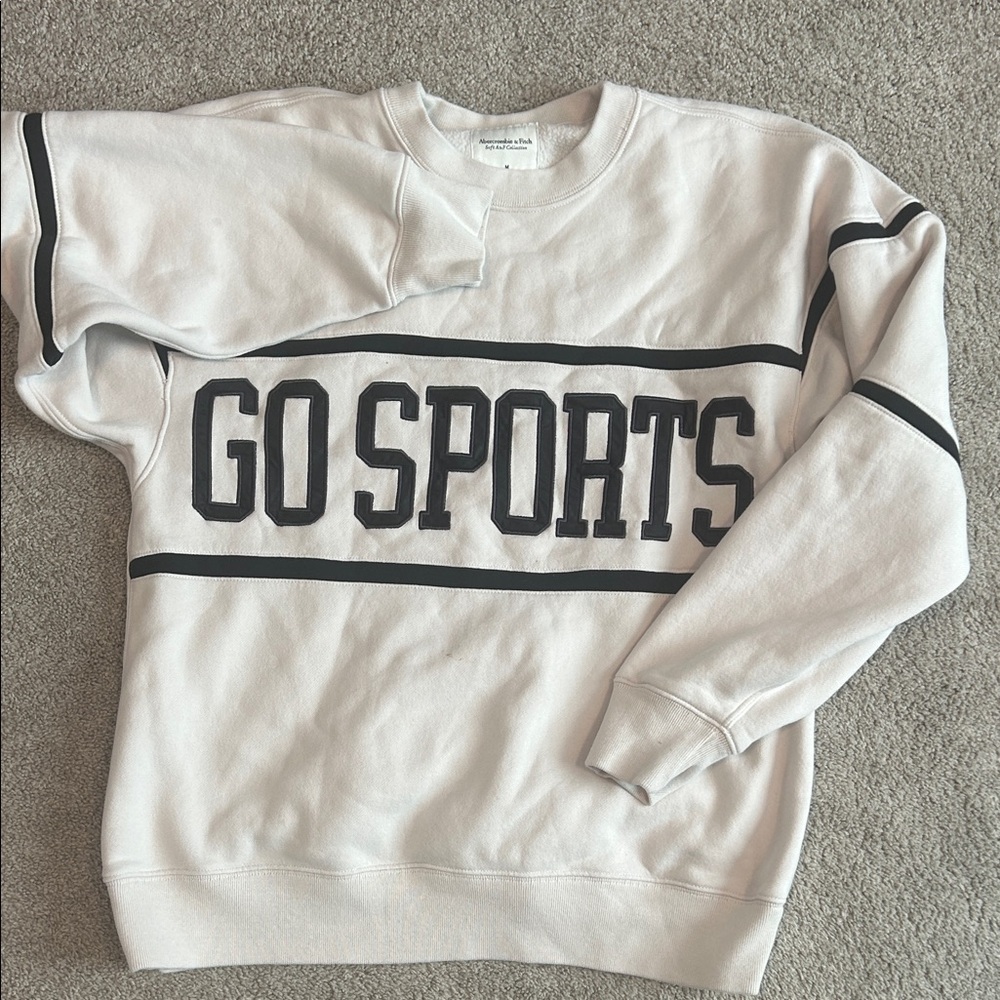 Abercrombie go sports sweatshirt